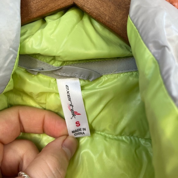Exertek Duck Down Puffer Vest Full Zip Outdoor  Active Women's Small Green/Grey - Picture 6 of 6